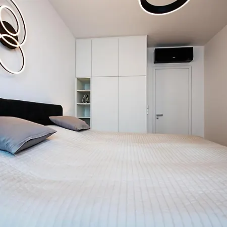 Apartmán Designový View Na Pražských Vinohradech *